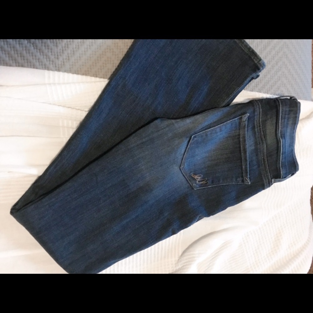 Express slim flare mid rise size 2r stretch jeans